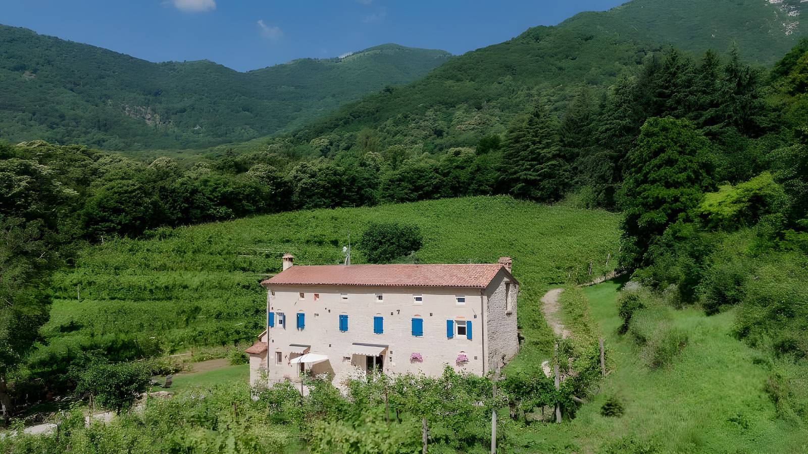 „Camera Morus Alba“ mit Gemeinschaftsgarten und Wlan in Follina, Südliche Karnische Alpen