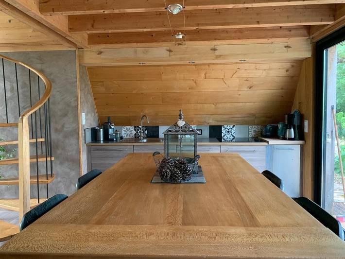 Location de vacances pour 4 personnes, avec vue ainsi que piscine et jardin à Saint-Martin-Labouval - 2