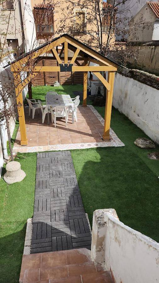 Casa Santa María 2 con jardín y barbacoa in Arévalo , Provincia de Ávila