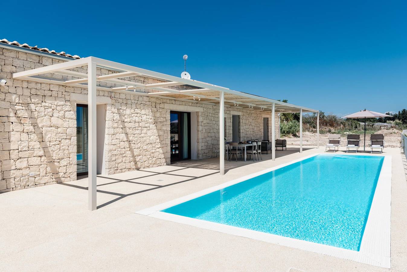Villa for 8 Guests in Ragusa, Ragusa Province