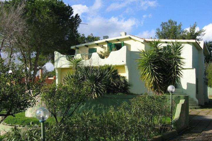 Ferienhaus für 4 Personen, mit Terrasse und Garten