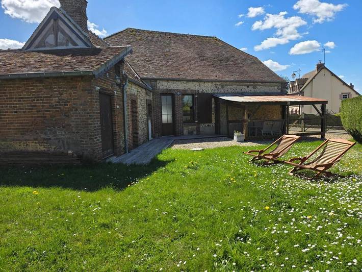 Gîte pour 4 personnes, avec jardin et terrasse à Boissy-lès-Perche