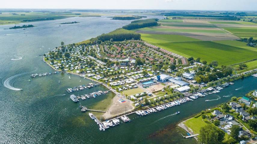 Ferienhaus für 2 Personen, mit Whirlpool und Terrasse sowie Garten und Kinderpool in Kortgene