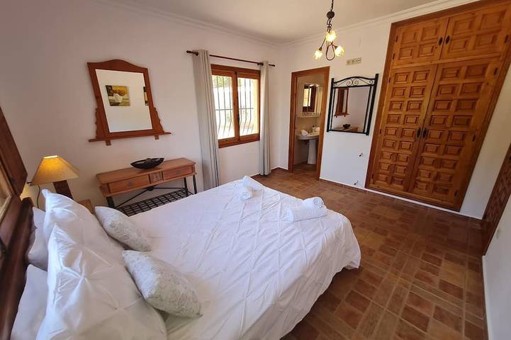 Villa für 8 Personen, mit Garten und Whirlpool in Calpe - 3