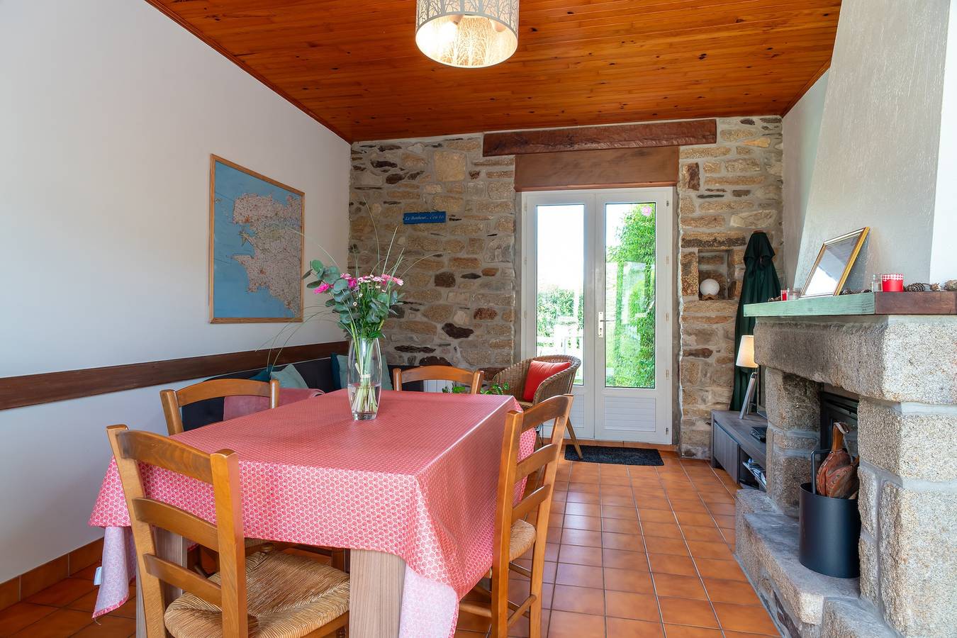 Casa de vacaciones para 4 personas con jardín in Plomodiern, Châteaulin und Umgebung
