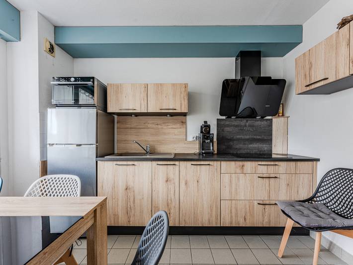 Gîte pour 6 personnes, avec terrasse dans Office De Tourisme De Biscarrosse - 2