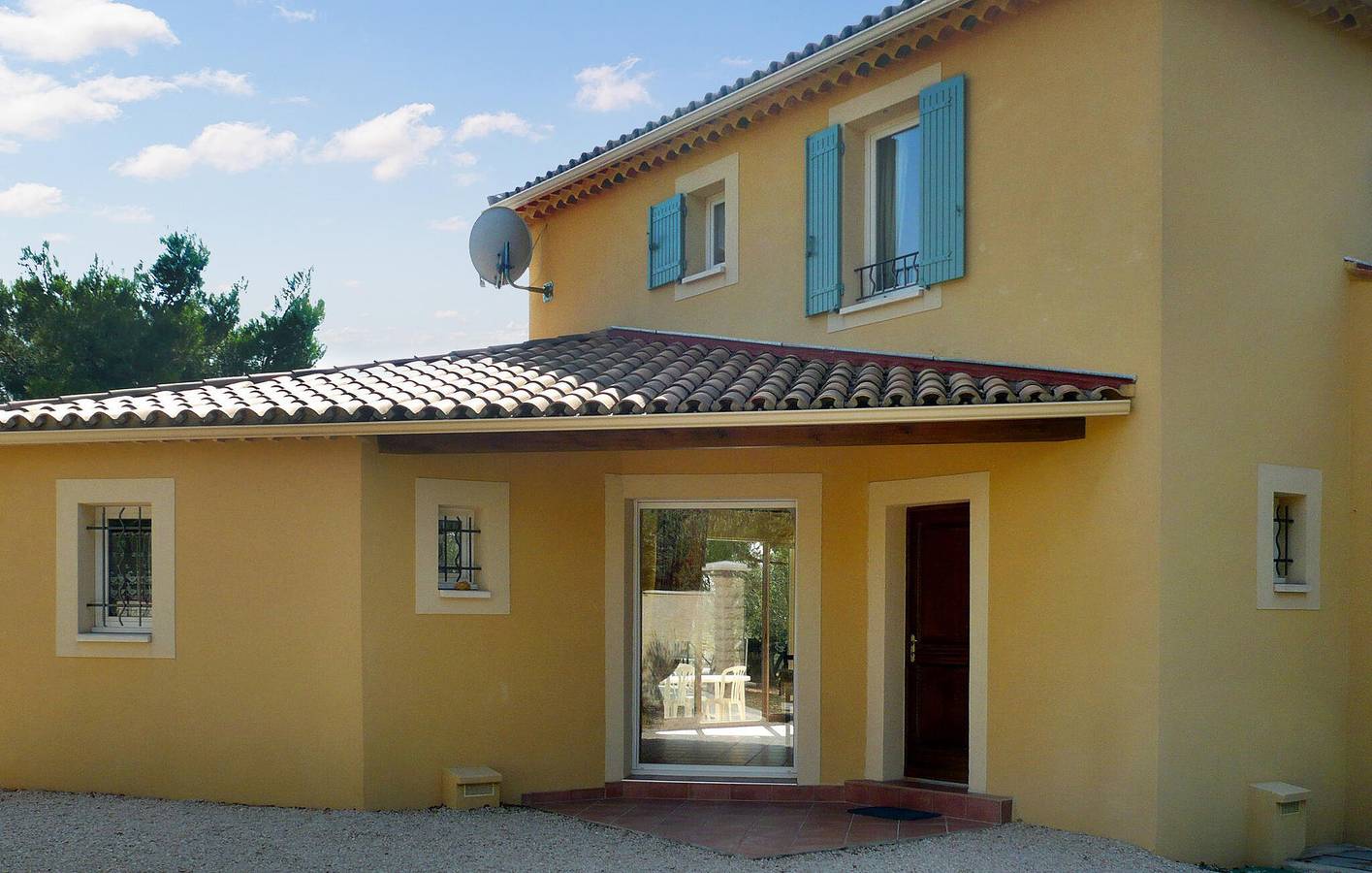 Sablet Gemütliche Wohnung mit AC, Parkplatz, Pool, Trockner & Internet in Sablet, Vaucluse
