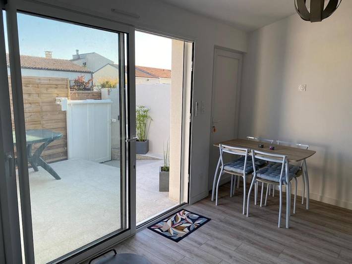Gîte pour 4 personnes, avec terrasse à Villedoux