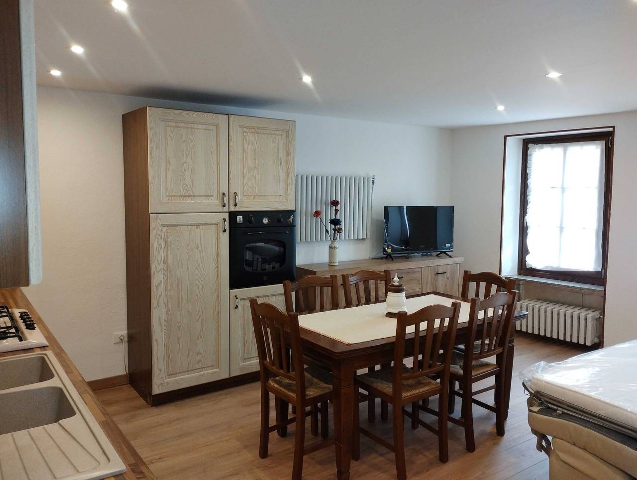 Appartement entier, Maison Sandra – Appartement confortable à Introd, Vallée d’Aoste in Plan d'Introd, Comune di Introd