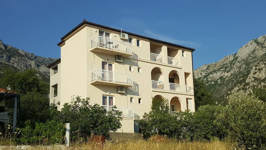 Apartament wakacyjny dla 3 osób, z balkon/ taras w Gradac