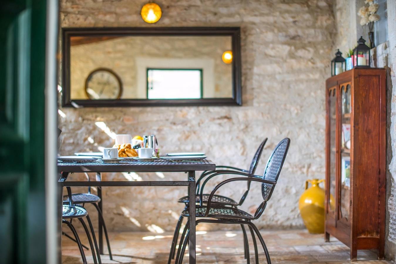 Charming Historic Cottage with Walled Courtyard in Agios Stephanos in Agios Stefanos (Corfu), Corfu