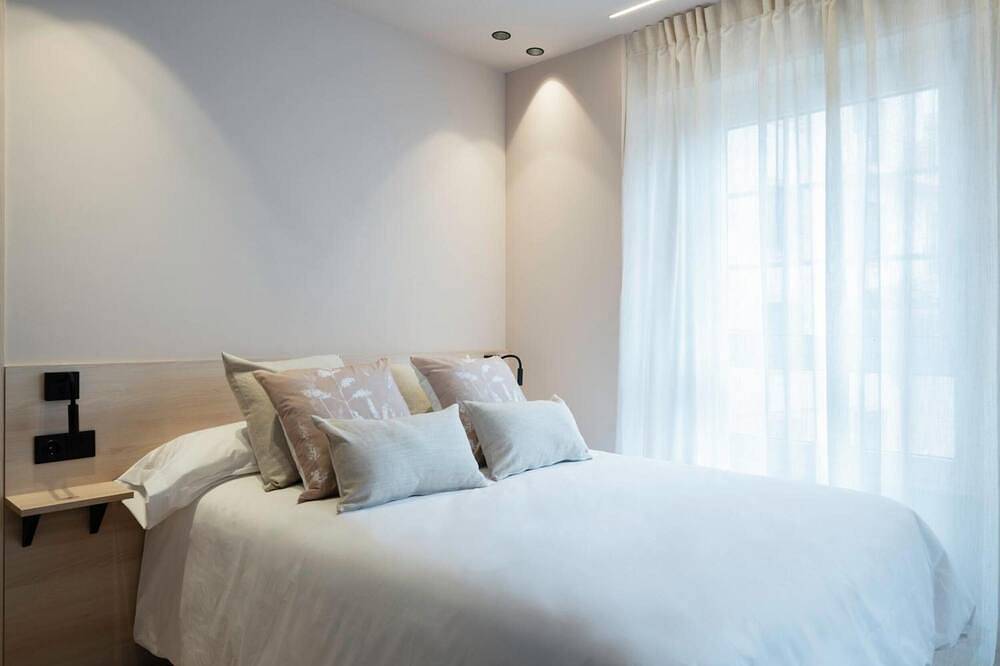 Entire apartment, Apartment 'Ca Gracia 4 Gran Suite' with Air Conditioning in Bocairent, Valencia Province