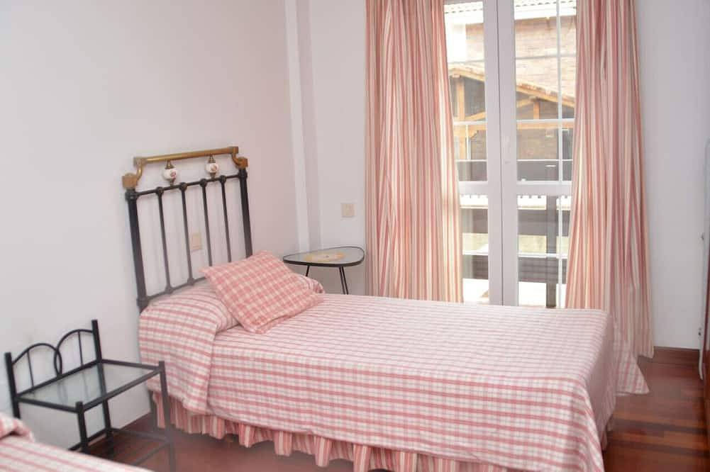 Villa con piscina - El Palacio 9801 in Arnuero, Costa de Cantabria