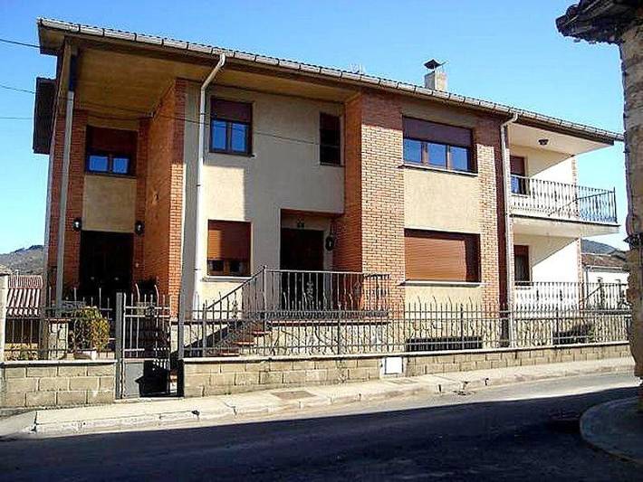 Casa de vacaciones para 7 personas, con terraza y jardín - 1