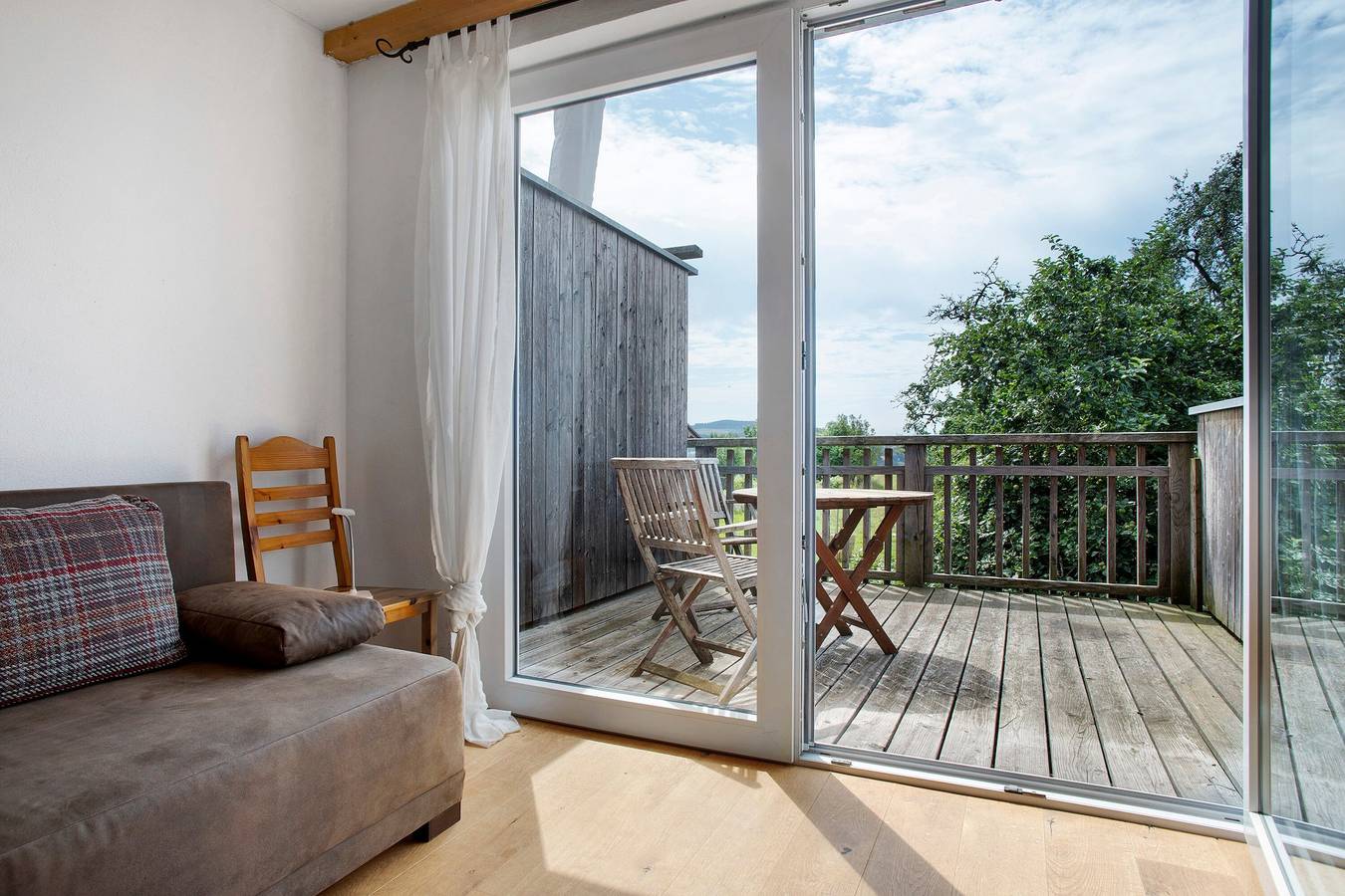 Ganze Wohnung, 'Kleine Wohnung' mit großem Südbalkon in Deggenhausertal, Region Bodensee-Oberschwaben