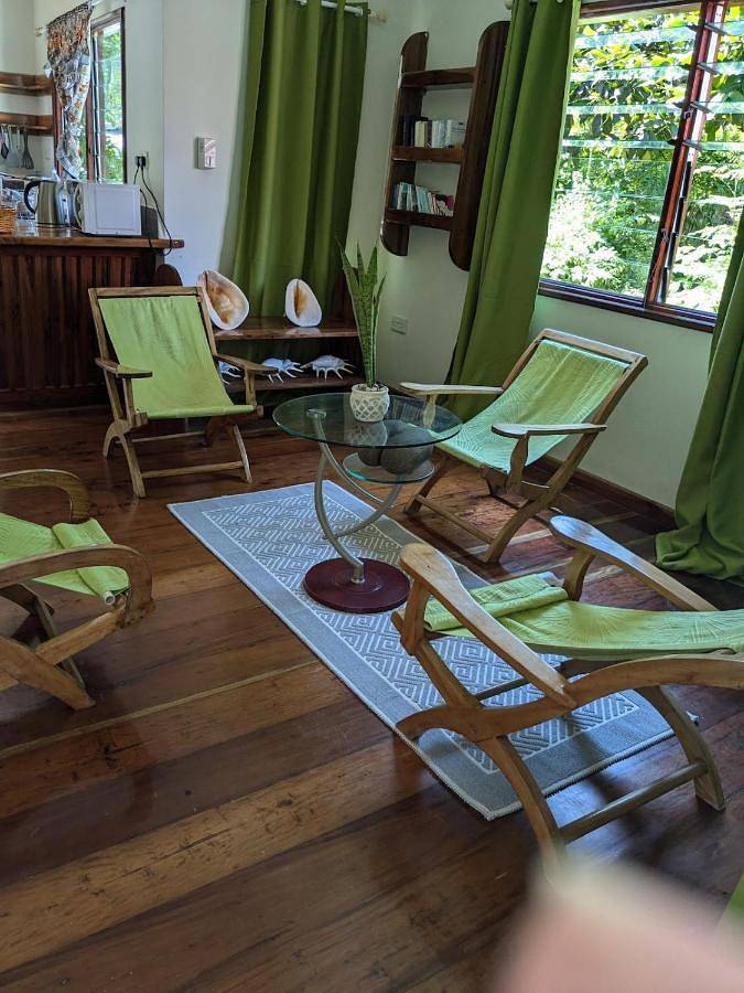Gîte pour 3 personnes, avec terrasse et jardin dans La Digue - 2