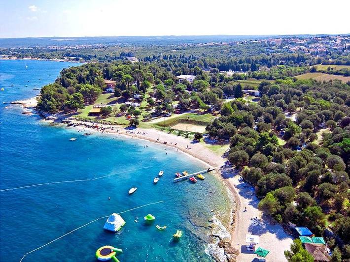 Ferienpark für 6 Personen, mit Terrasse in Pula