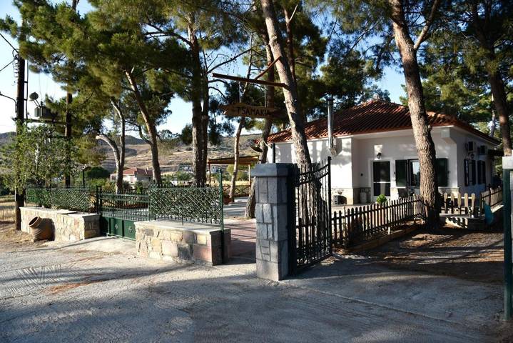 Ferienhaus für 6 Personen, mit Garten und Ausblick in Petra (Griechenland)