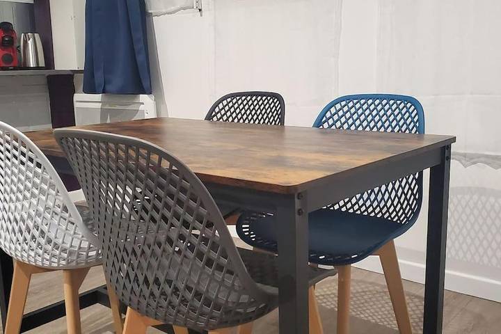 Gîte pour 6 personnes, avec terrasse à Osny - 2