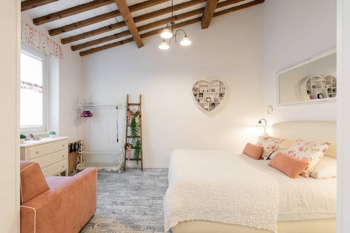 Ganze Wohnung, Casa Ornella – Romantisches Studio im Herzen von Florenz in Florence city center, Florenz