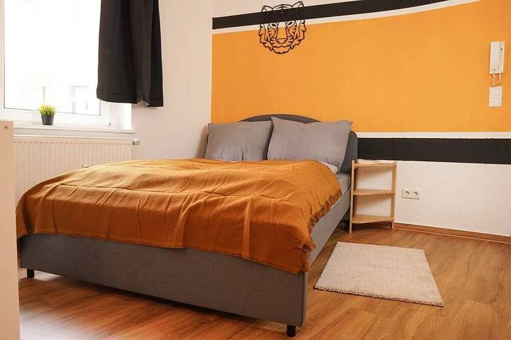 Ganze Wohnung, Fullhouse | Halle | T28 Tiger Apt. in Halle, Saale-Unstrut