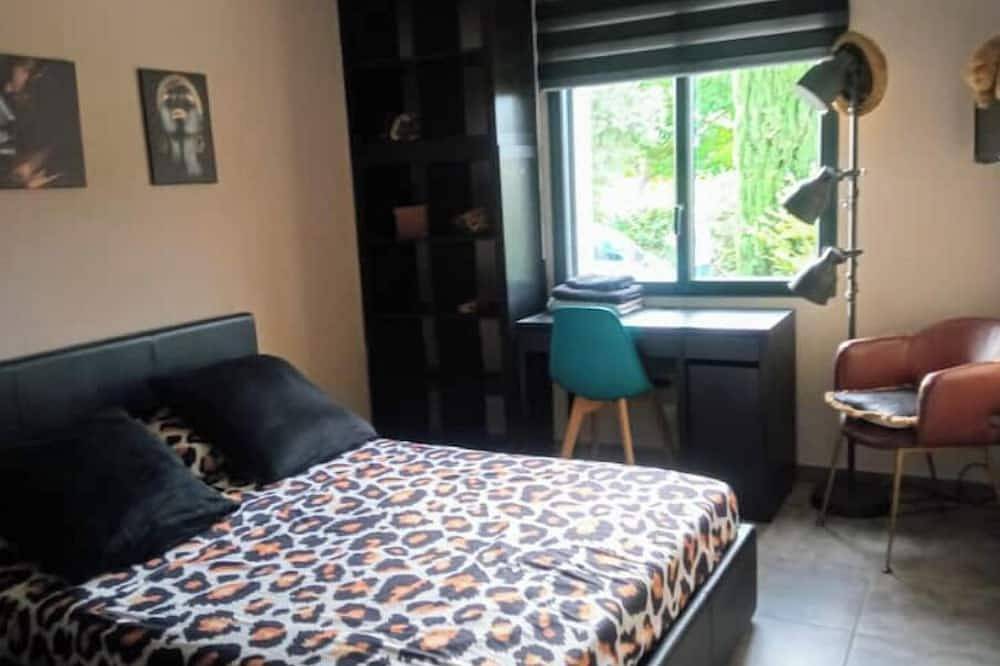 Magnificent Villa with swimming pool, Pool House... in Lambesc, Region de Aix-en-Provence