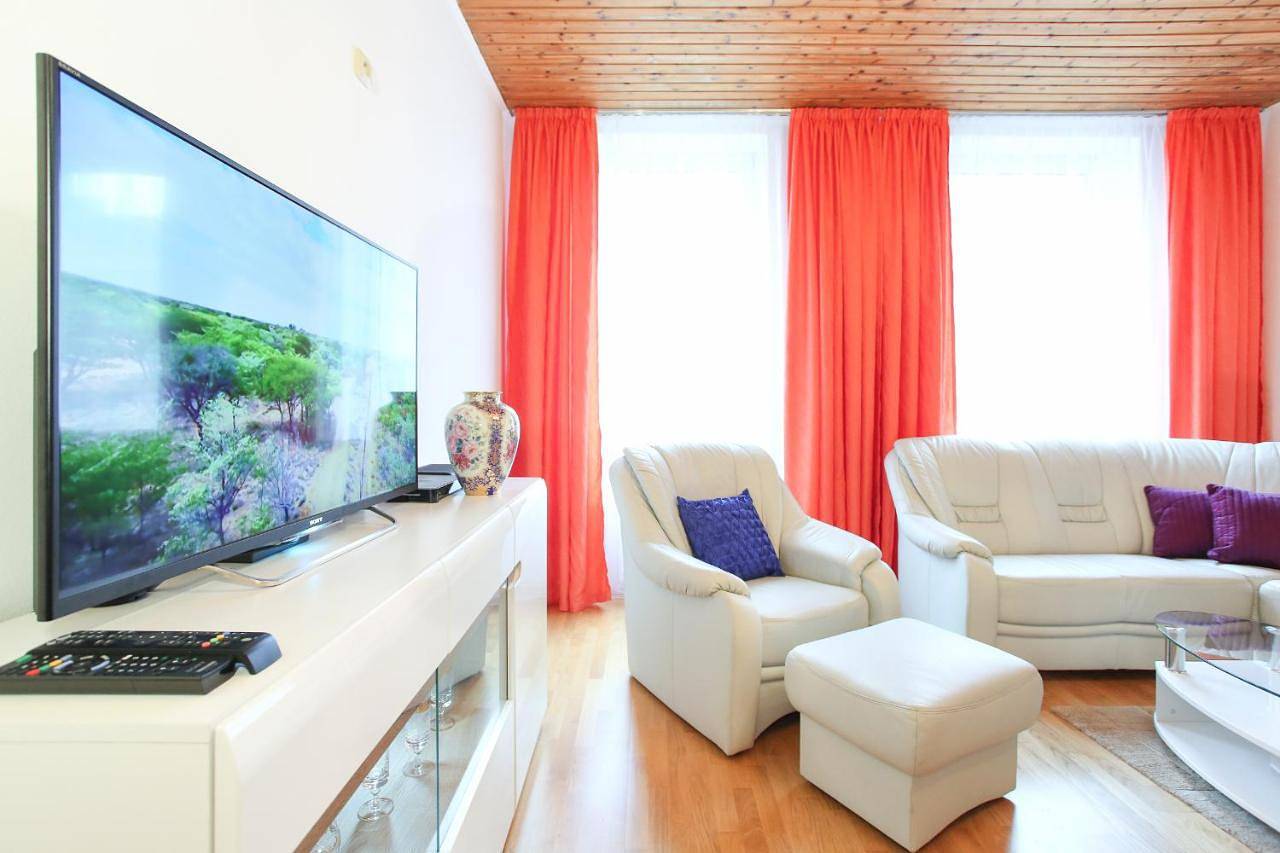 Ganze Wohnung, Lovely Apartment I Close to Main Station I 10 Minutes to Belvedere in Wien, Donau Niederösterreich