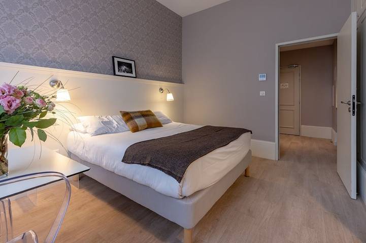 Appartement entier, Grand Studio climatisé - Maison Blanche in Limoges, Région de Limoges