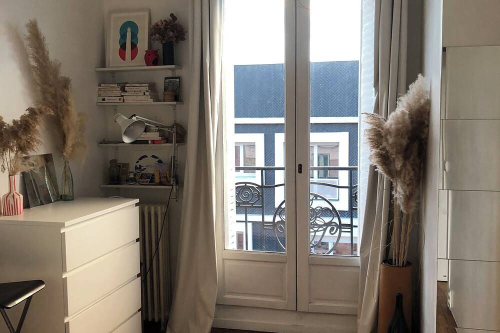 Apartamento entero, Bright apartment with balcony in Clichy, Altos del Sena