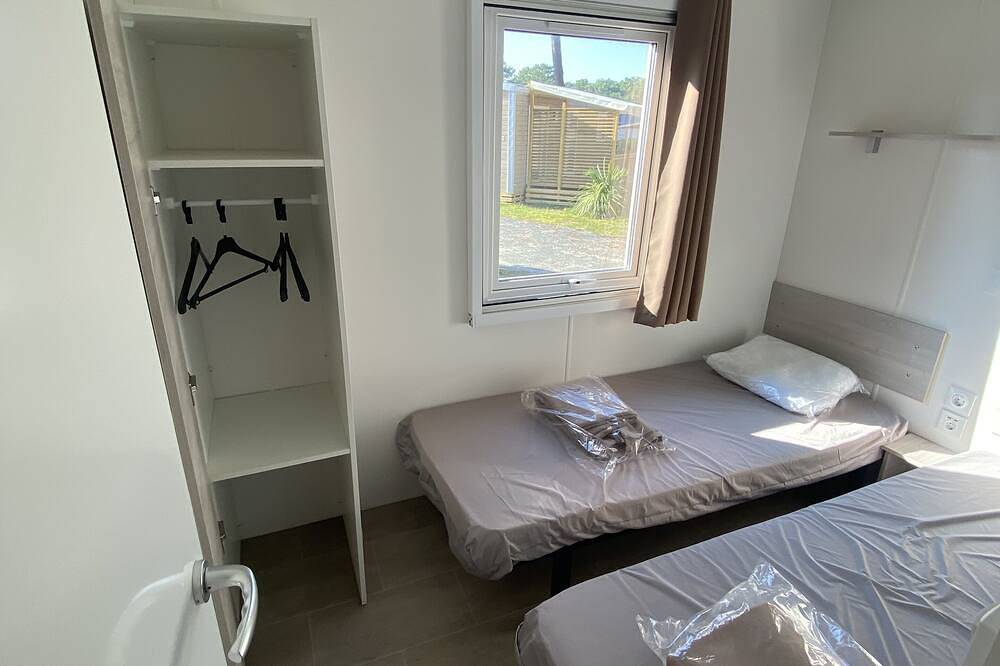 Mobil-home confortable dans camping haut de gamme en bord d’océan in Vendays-Montalivet, Lesparre-Médoc region