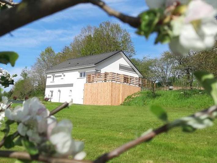 Gîte pour 10 personnes, avec Terrasse et Jardin