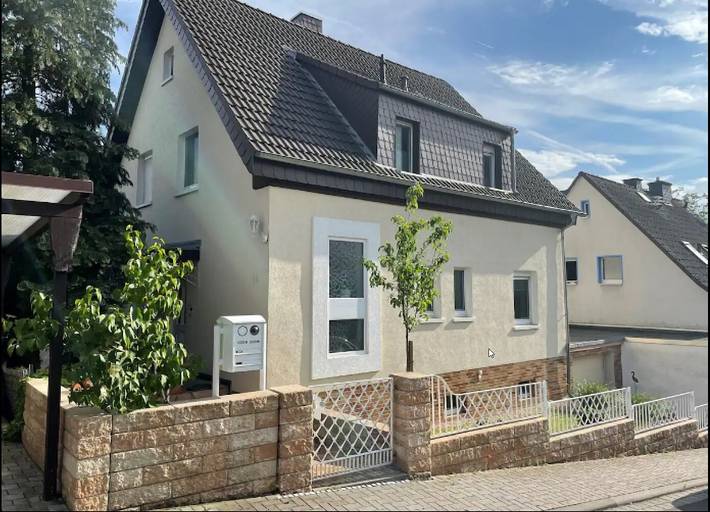 Ferienwohnung für 4 Personen, mit Balkon in Maintal