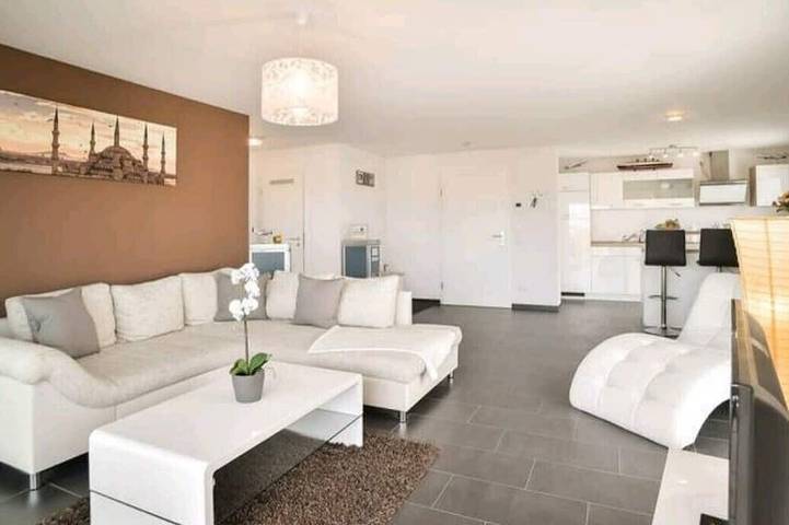 Ferienwohnung für 4 Personen, mit Balkon und Whirlpool in Leinfelden-Echterdingen