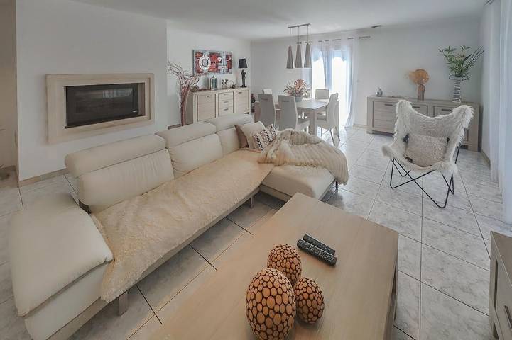 Cozy home in Cessenon sur Orb in Cessenon-sur-Orb, Mittelmeerküste (Frankreich)
