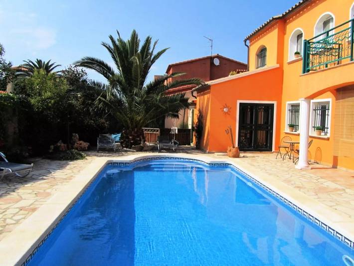 Villa pour 6 personnes, avec jardin à Sant Pere Pescador