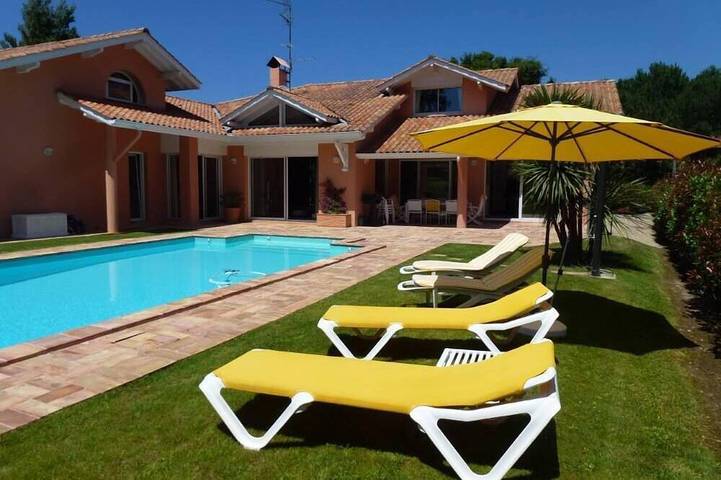 Maison de vacances pour 12 personnes, avec jacuzzi et jardin à Anglet