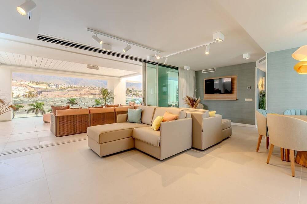 Hel leilighet, Exclusive penthouse with sea view in La Caleta in La Caleta, Adeje