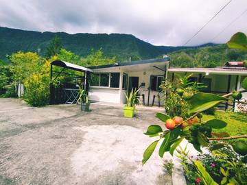 Gîte pour 2 personnes, avec jardin et terrasse à Hell-Bourg