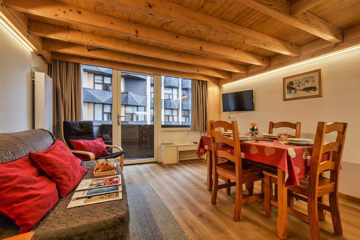 Chalet pour 5 personnes, avec balcon, adapté aux familles dans Argentière