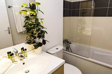 Villa for 4 People in Quéven, Morbihan, Photo 2