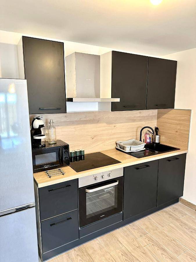 Appartement entier, Evasion dépaysante Canal du Midi * Terrasse & Spa in Castelnaudary, Région de Carcassonne