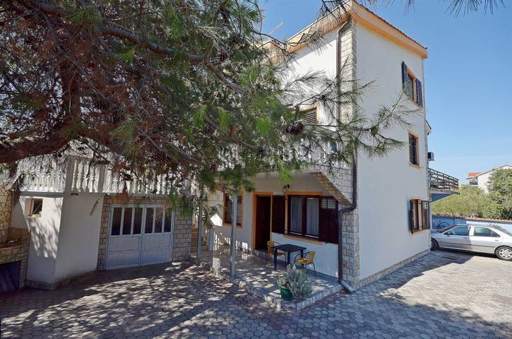 Ferienwohnung für 3 Personen, mit Terrasse, mit Haustier in Vodice
