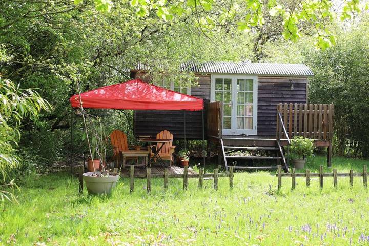 Location de vacances pour 2 personnes, avec piscine ainsi que jacuzzi et jardin à Savignac-Lédrier