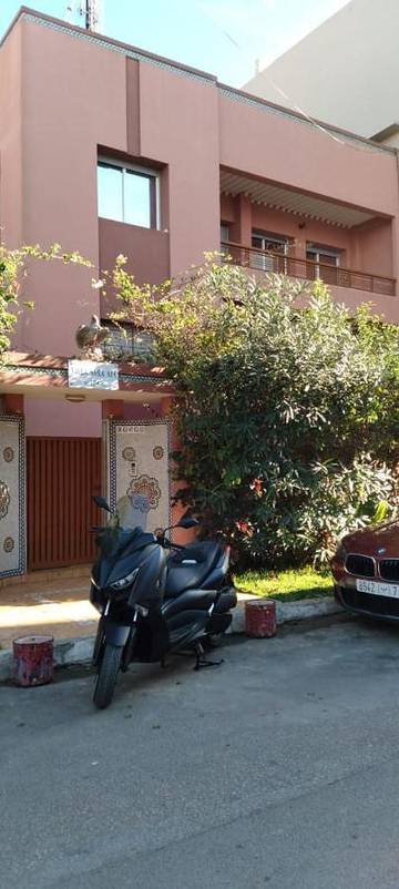 Gîte pour 5 personnes, avec vue et jardin, adapté aux familles dans Mehdia