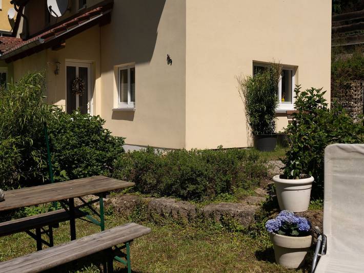 Ferienhaus für 8 Personen, mit Terrasse und Garten