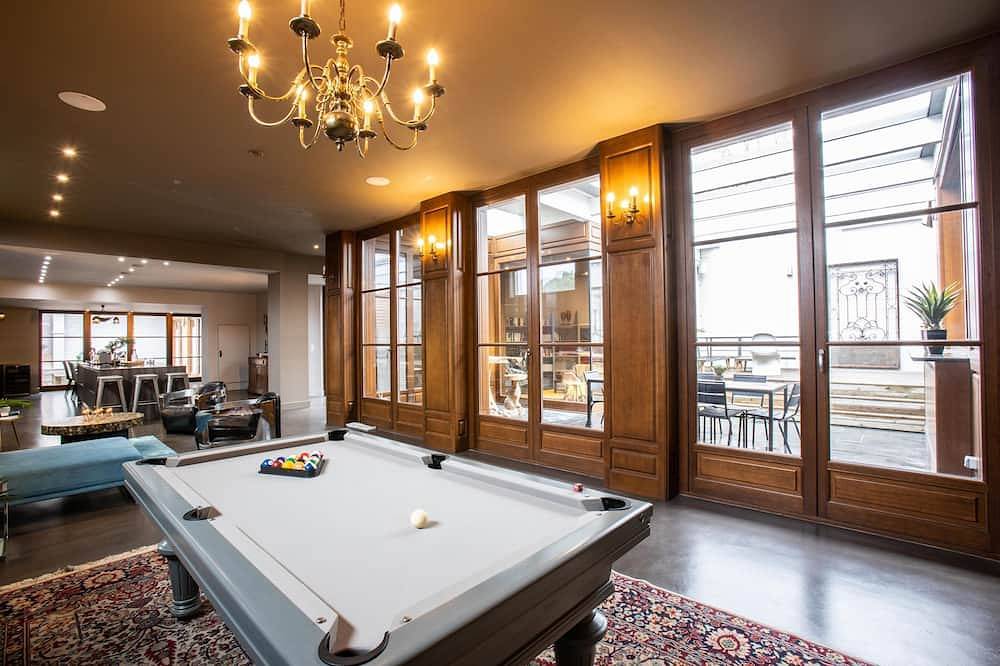 Appartement entier, Swimcasalille - Loft cosy avec piscine intérieure in La Madeleine, Région de Lille