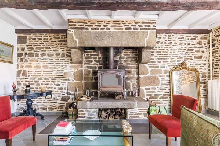 Gîte pour 4 personnes, avec jardin à Sourdeval