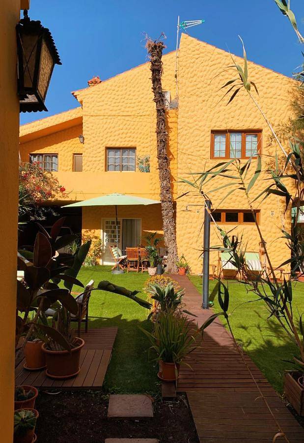 Apartamento para 8 personas, con Balcón además de Terraza y Jardín en Ingenio