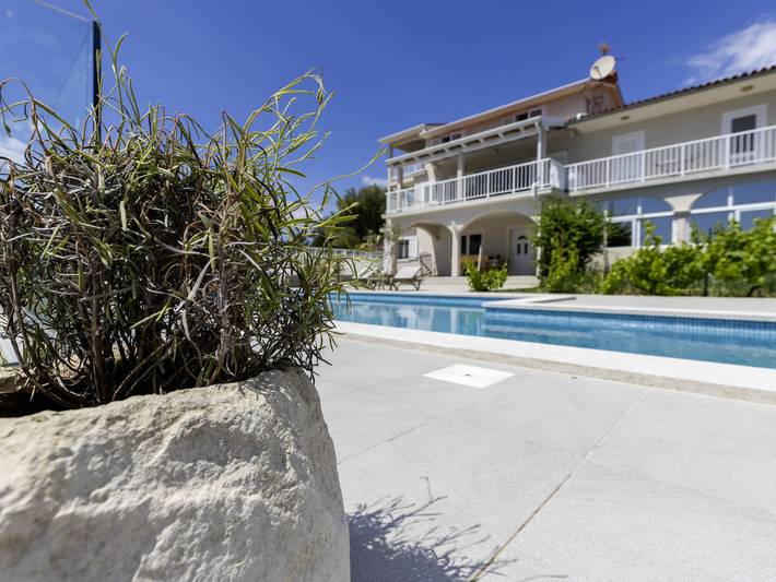 Ferienhaus mit Meerblick für 9 Personen, mit Terrasse und Pool in Istrien - 3