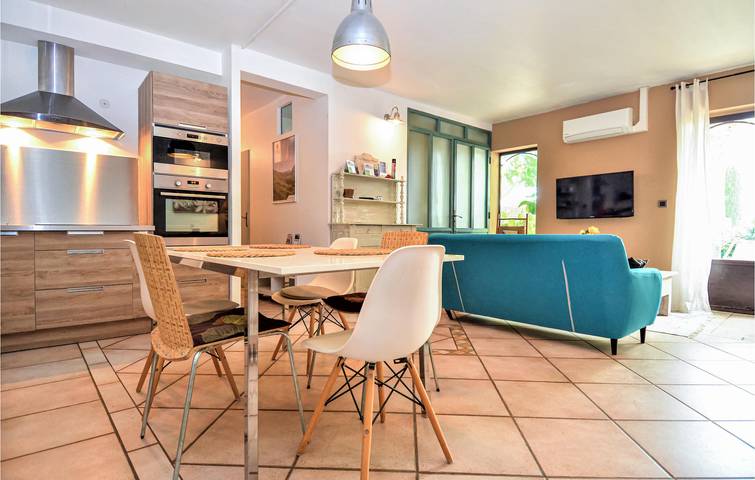 Ferienhaus für 6 Personen, mit Garten und Terrasse sowie Pool in Provence-Alpes-Côte d'Azur - 4